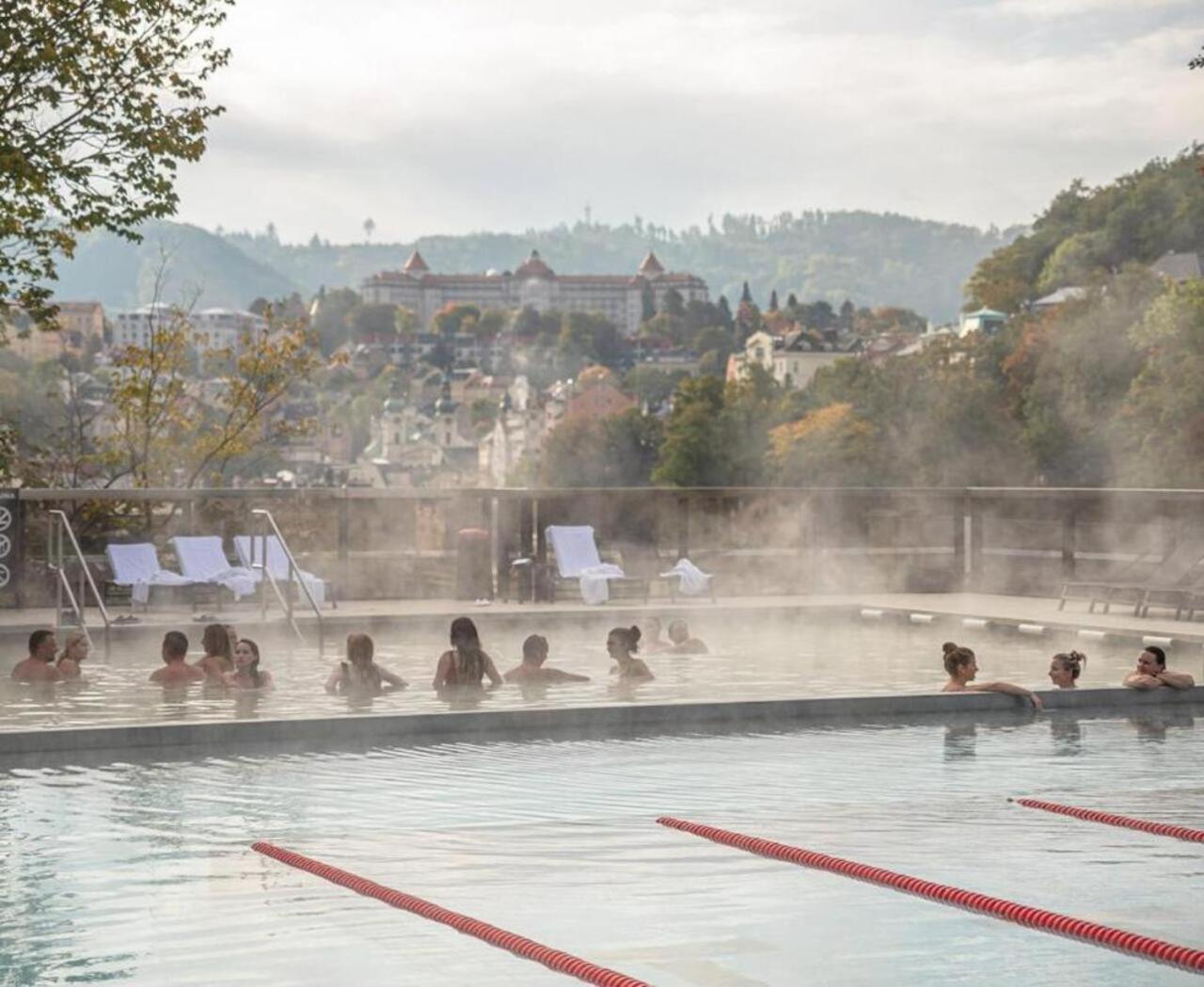 Karlsbad Central Point Luaran gambar